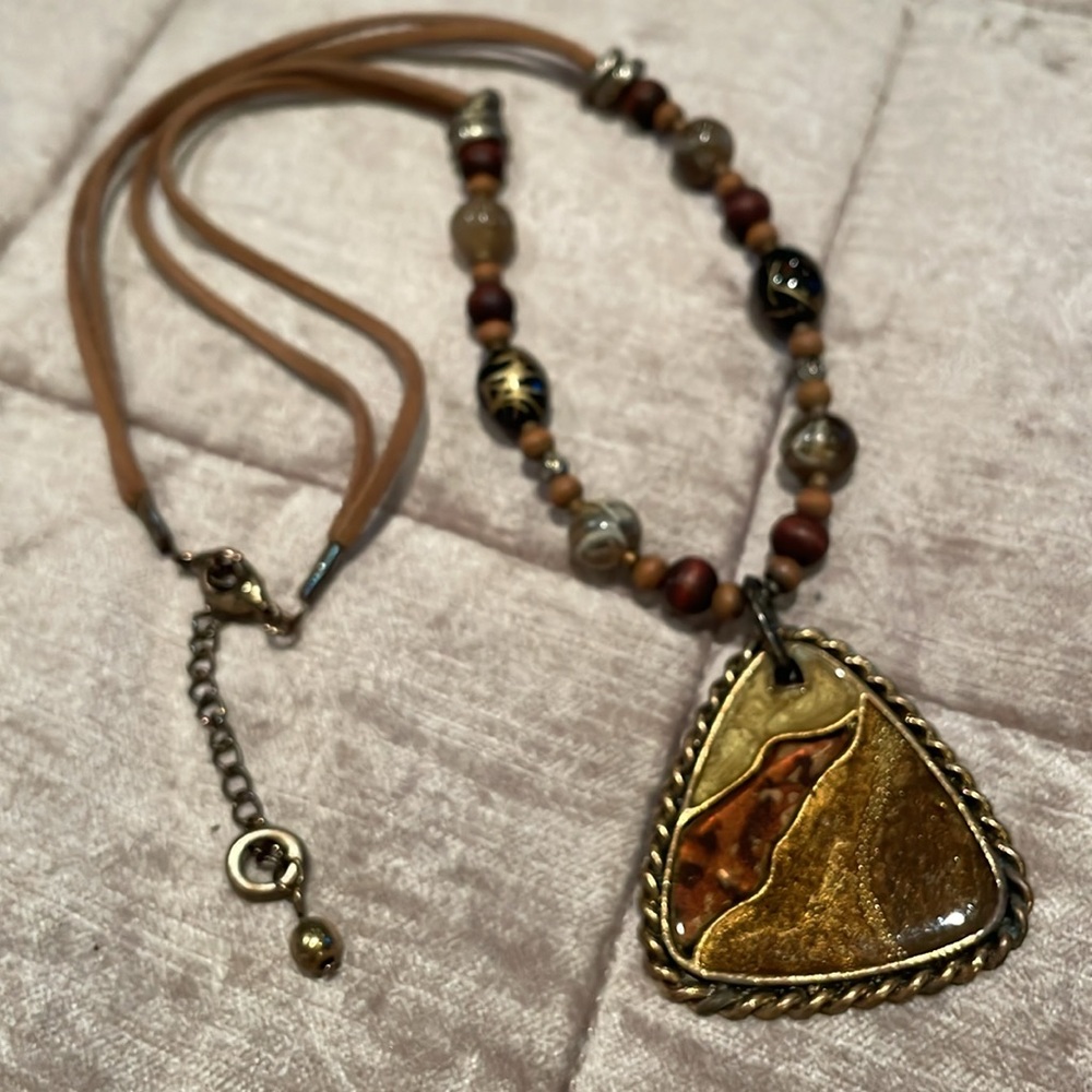 Vintage Laura Ashley Suede Necklace with Resin Pendant and Lucite Beads - Picture 2 of 8